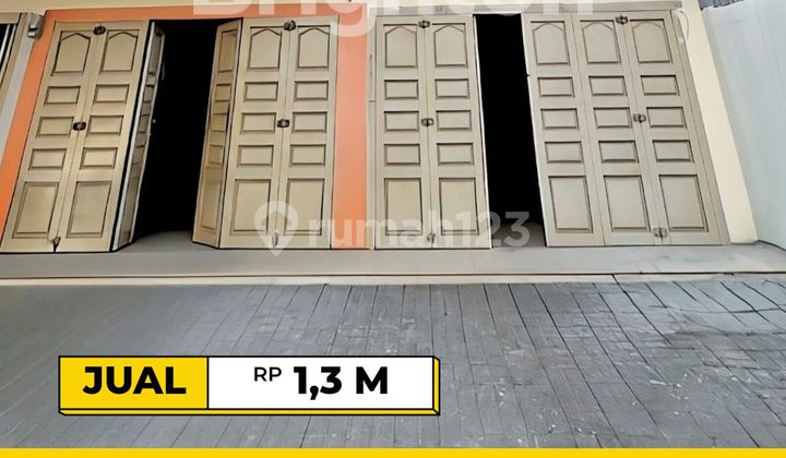 City Core Business Ruko at Jl Kapten Muslim with Spacious Parking Space