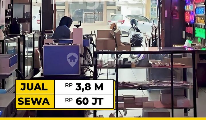 For Sale / Business Shop for Rent on Asia Street, Medan, Already Equipped with a Freight Elevator For Sale / Business Shop for Rent on Asia Street, Medan, Already Equipped with a Freight Elevator