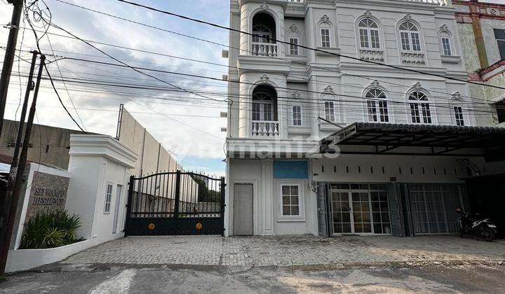 Private Villa Inti Kota Medan Villa Sei Wampu Residence 2