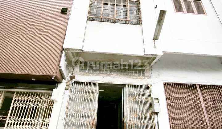 For Sale Premium Shop House + Lift - Kesawan Business Center - Medan