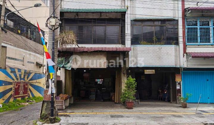 For Rent: Brigjen Katamso Street Shop House - Medan Maimun