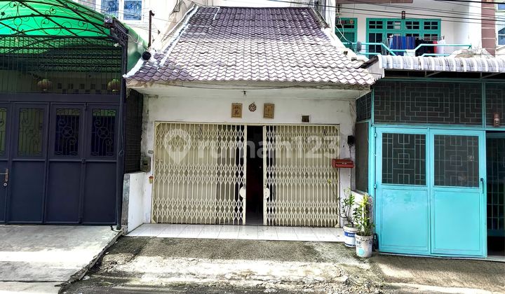 Dijual Rumah Inti Kota - Panjang 29 Mtr - Jl Parapat - Medan