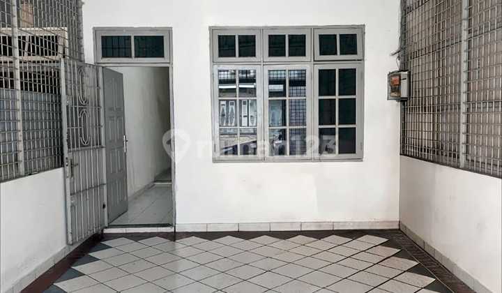 Rent House in Bilal Prima Complex Accepts Condition Ready for Renovation