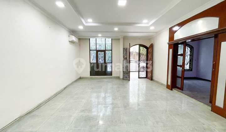 Sewa Rumah Villa Semi Furnished Komplek Villa Jati Mas 2