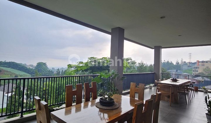Rumah lux di dago resort full furnished lingkungan asri dan udara sejuk  2