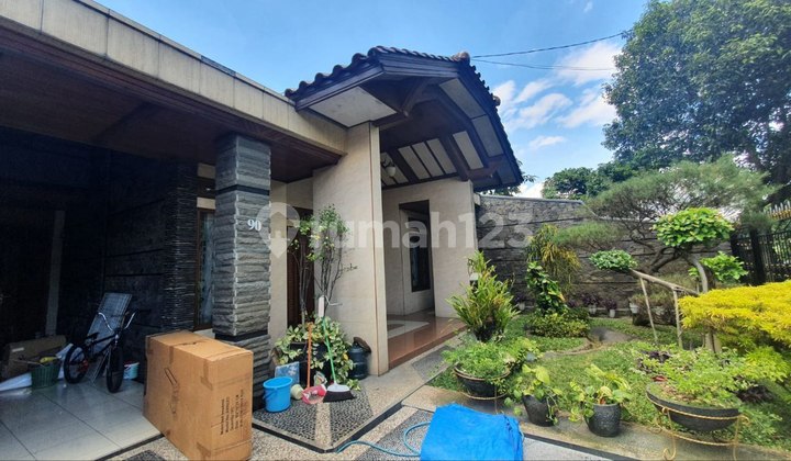 For Sale: Rare Elite Housing Complex Home in Batununggal 2