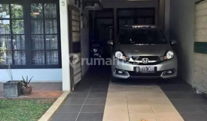 For Sale Ready-to-Occupy House in Arcamanik Cheap