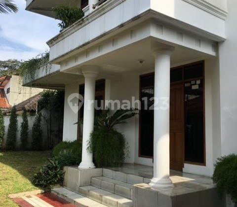 Rumah Nyaman Lokasi Sangat Strategis Area Lengkong