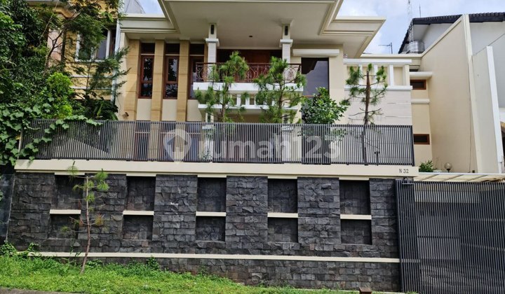 Dijual Rumah Mewah Didalam Komplek Elite Dijual Rumah Mewah Didalam Komplek Elite