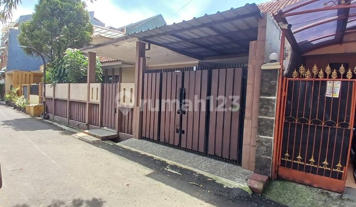 Dijual Rumah Siap Huni Nyaman Murah di Margahayu Raya Jarang Ada Dijual Rumah Siap Huni Nyaman Murah di Margahayu Raya Jarang Ada