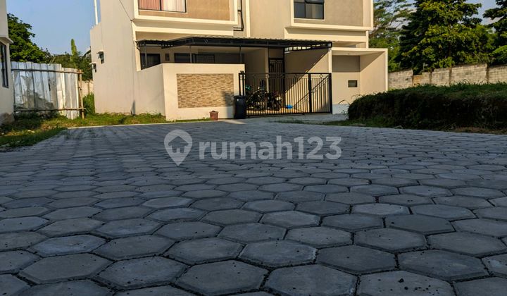 Rumah 2 Lantai Strategis Dekat Wisata The Jungle Bogor Rumah 2 Lantai Strategis Dekat Wisata The Jungle Bogor