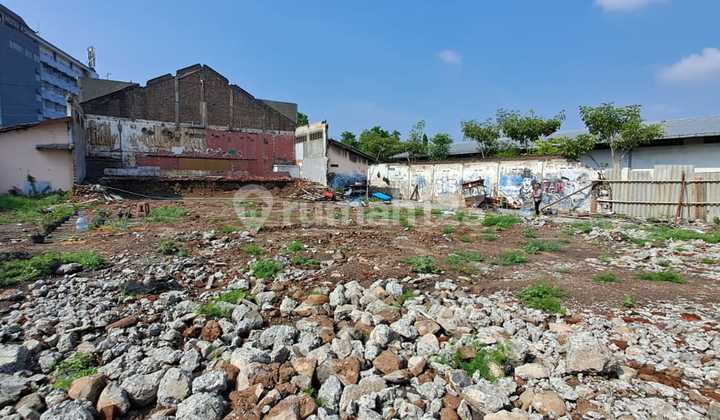 Dijual/ Disewa Lahan Pinggir Jalan Strategis di Jebres, Solo