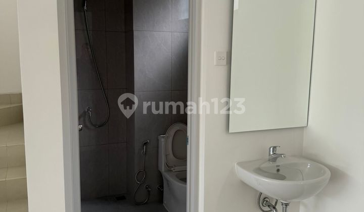 For Sale: Beautiful 3-Story Shop House in BSD, South Tangerang 2