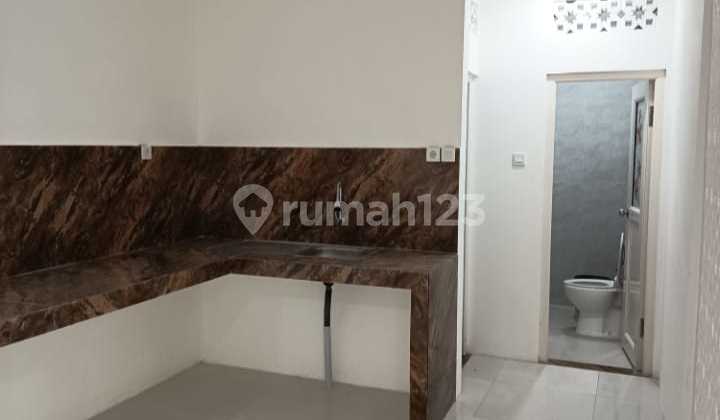 Rumah 2 Lantai Baru Renov di Villa Melati Mas Serpong, Tangerang Selatan 2