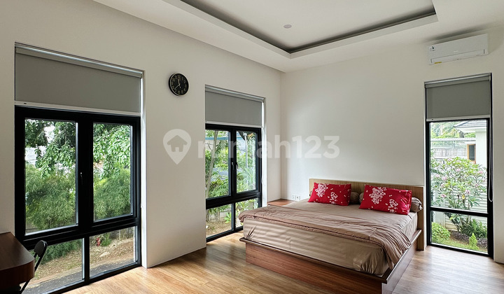 Rumah 3 Lantai di Sutera Amarylis Alam Sutera, Tangerang Selatan