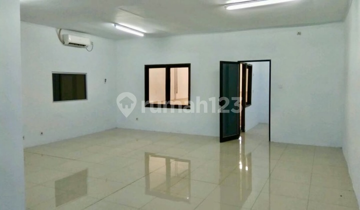 Disewakan Gudang Taman Tekno Ada Kantor di BSD, Tangerang Selatan Disewakan Gudang Taman Tekno Ada Kantor di BSD, Tangerang Selatan