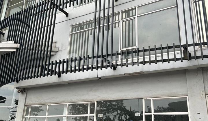 Three-Story Treepark City Shop House in Cikokol, Tangerang