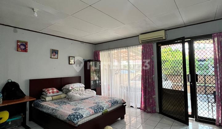 Single-Story Hook House in Bougenville Cluster, Villa Melati Mas, South Tangerang 2