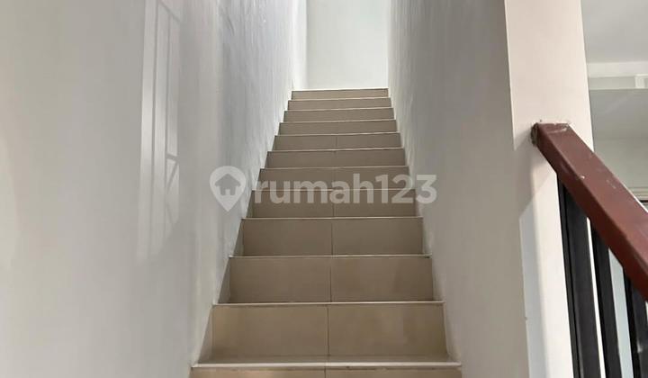 Rumah 2,5 Lantai di Cluster Fortune Graha Raya, Tangerang Selatan 2