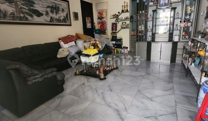 RUMAH 2 LANTAI GREEN GARDEN JAKARTA BARAT