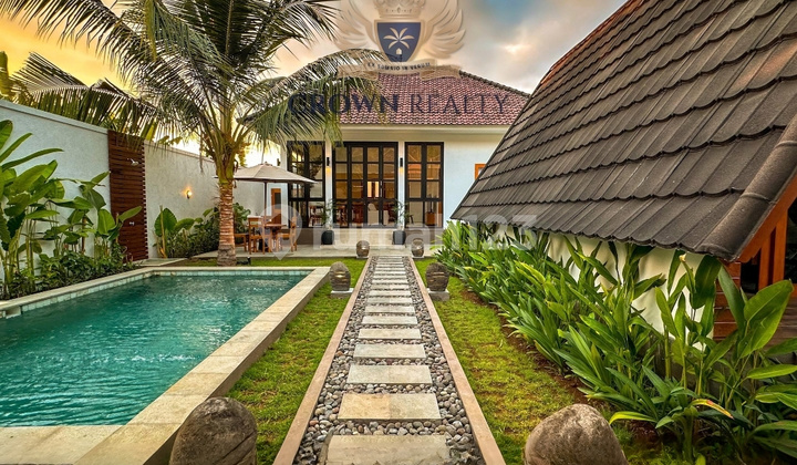 Brand New 2 Bedroom Villa Just Steps From Lovina’s Attractions!