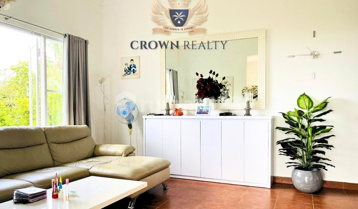 Experience Elevated Living Above The Ocean In Panji