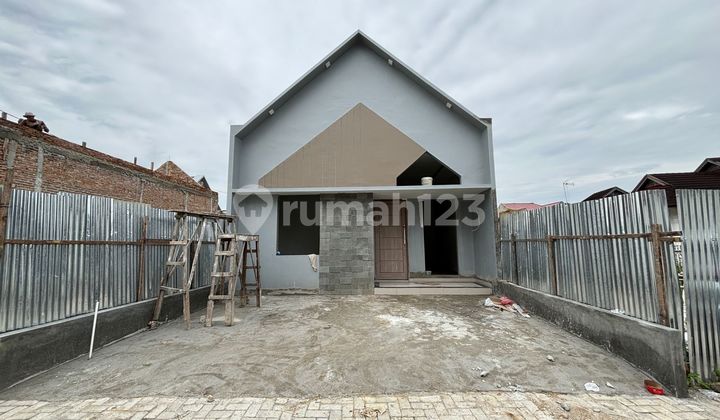 Beautiful House 7 Meters Wide Cheap Setia Budi 2