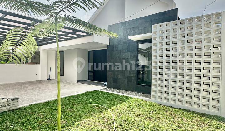 Elite Luxury House In Setia Budi Elite Luxury House In Setia Budi