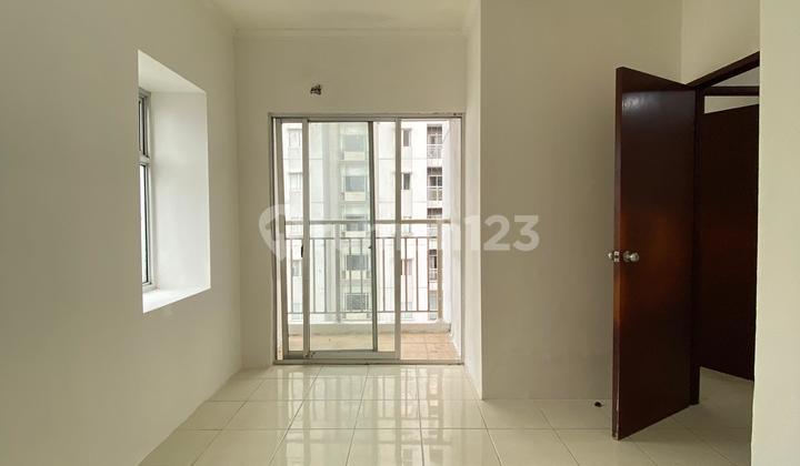 Rent 3BR Unfurnished in Mediterania Garden 2 Tanjung Duren, Central Park View, Strategic Location, Near Mall, Office, University