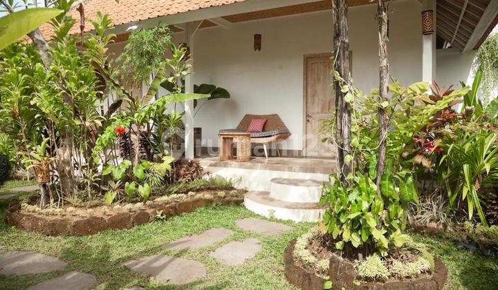 Villa For Sale 8 Bedroom Furnished Land 1600M2 In Tampak Siring