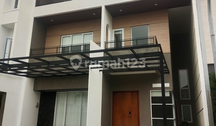 Onyx Cluster Alam Sutera, 3-Story House, 200M Area, Individual Ownership 2