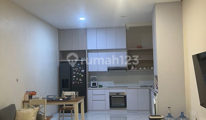 Rumah Siap Huni di Cluster Amerika East Coast Green Lake City Strategis  1