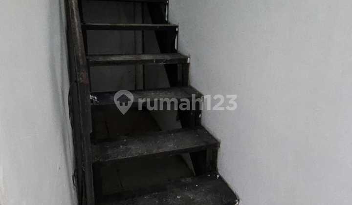 Ready-to-Use Shop House at Villa Melati Mas Strategic Location Negotiable 2