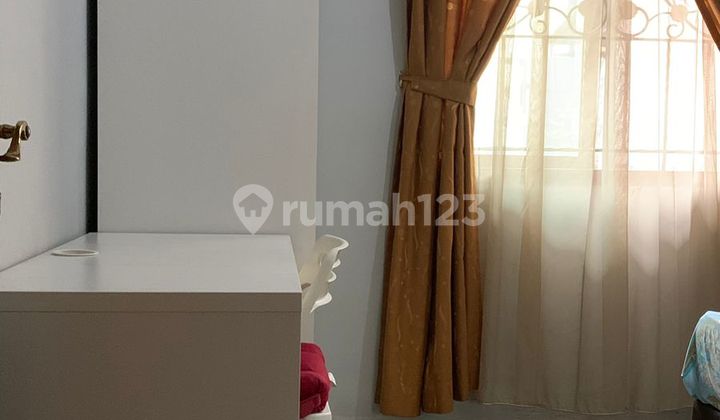 Harga Nego! Rumah Siap Huni 6 Kamar Tidur Cocok untuk Keluarga Besar di Modernland Tangerang 2