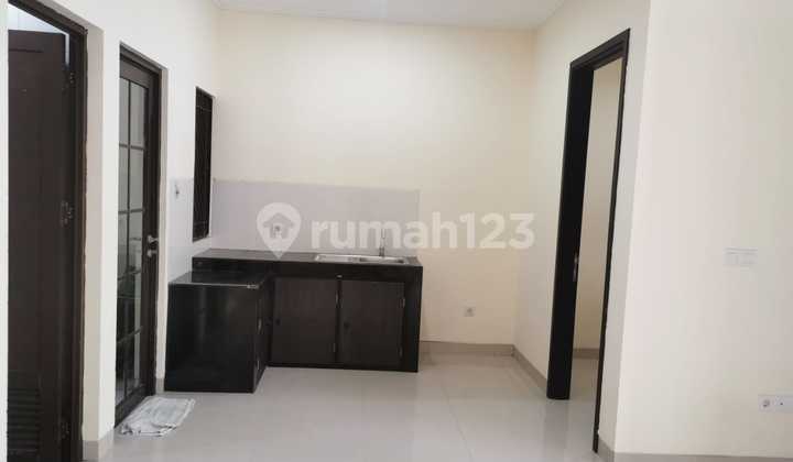 Ready-to-Live House in Green Village, Strategic Boulevard Position 2