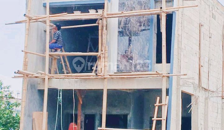 Rumah Baru 2 Lantai di Kota Depok Dekat Stasiun