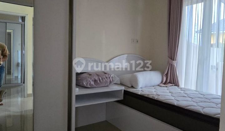 Jual Rumah Unfurnish Lelang Cash Only Lokasi Strategis dan Bebas Banjir di Jl.metland 2