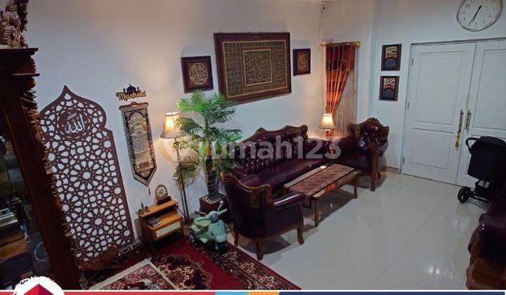 For Sale: Luxurious 2-Story Ready-to-Occupy House in Telaga Bening Residence, Bekasi, Close to Malls & Flood-Free 2