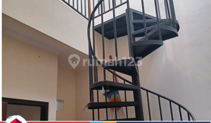 Jual Rumah Cantik dan bersih di Jatinegara Indah Jakarta Timur 2