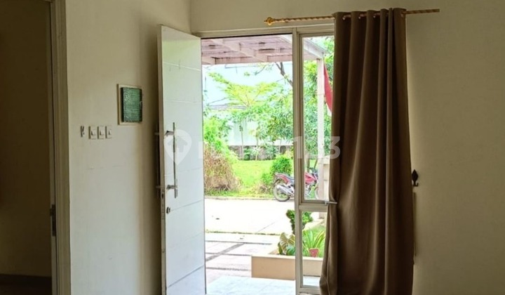 Sewa Rumah 2 Lantai,Letak Strategis Dan Bebas Banjir Di Cluster Samata , Harapan Indah Bekasi Siap Huni Full Renovasi