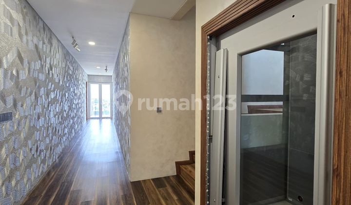 Luxury House Citragrand Semarang 5 Floors 2