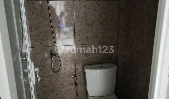 Joss House Ready to Occupy For Sale 20 Rooms 2