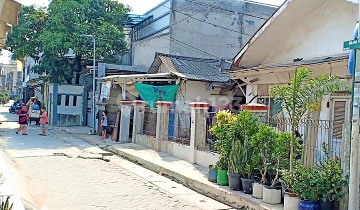 Lot at a good price, suitable for boarding house near the airport in Rawa Bokor.