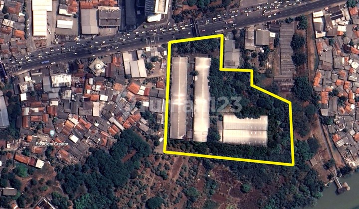 Former factory, easy access, crowded location, strategic in Pinang Tangerang. Former factory, easy access, crowded location, strategic in Pinang Tangerang.