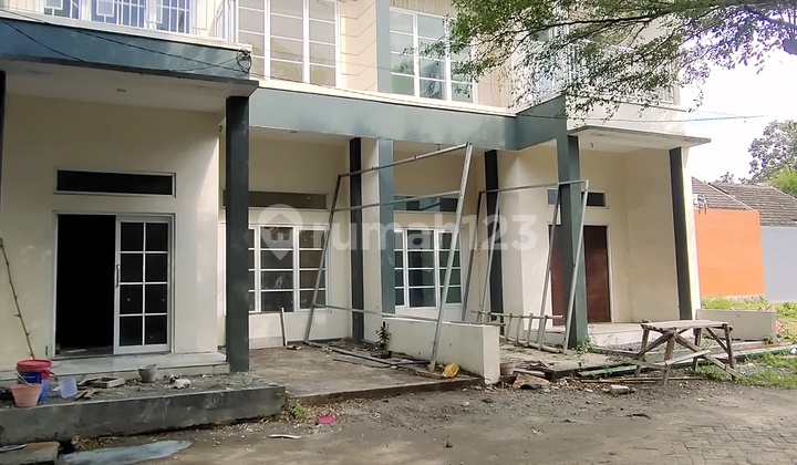 For Sale: New 2-Story House in Gurah Kediri, Quick Sale