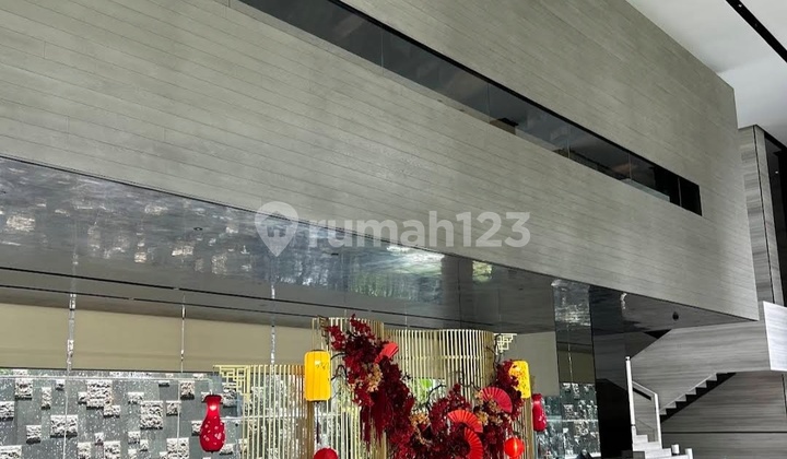 Ready-to-Occupy Lavie Suite Luxury Apartment in Kuningan 2