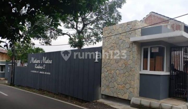 House for Rent in Jagakarsa Near Brigif Toll Gate Strategic Location