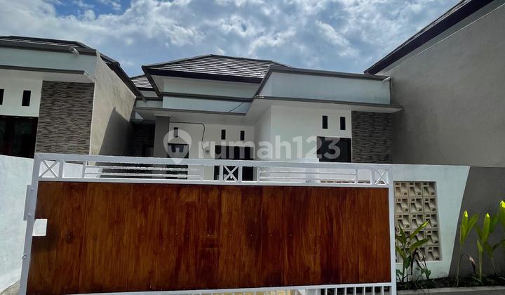 Ready-to-Occupy House Near Bypass Tabanan Ready-to-Occupy House Near Bypass Tabanan