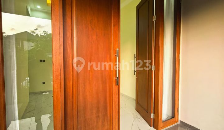 Rumah Baru Mewah di Greenwood Boulevard Araya Malang 2