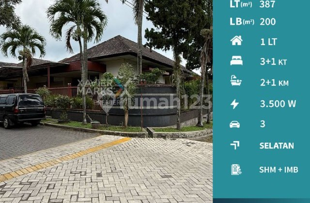 House Position Hook on the Main Road of Bukit Dieng Sukun Housing Estate, Malang.